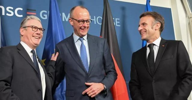 中国收拾日本，西方不敢吭声，不是因为他们善良，而是因为他们懦弱、自私、理亏。
