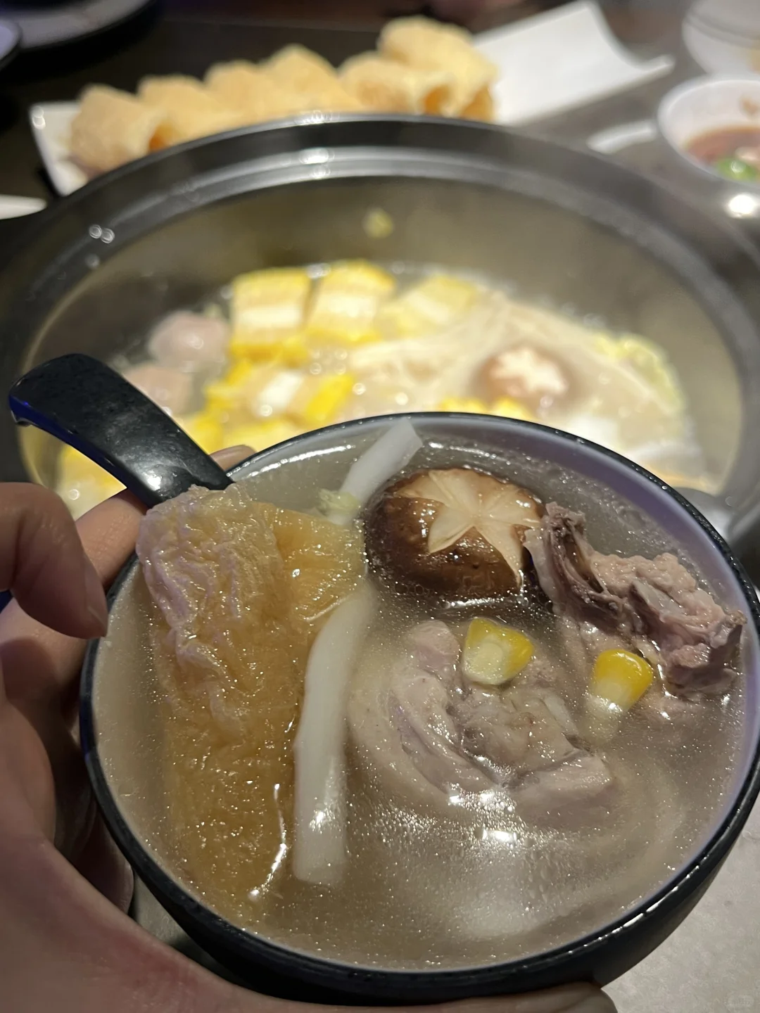 贵阳。。。我要曝光这家椰子鸡的蘸水😓😓
