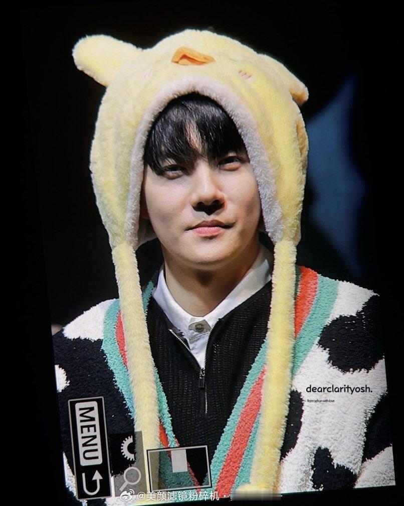 EXO金俊勉、朴灿烈、吴世勋、都敬秀、金钟仁今日签售会饭拍预览图 cr logo