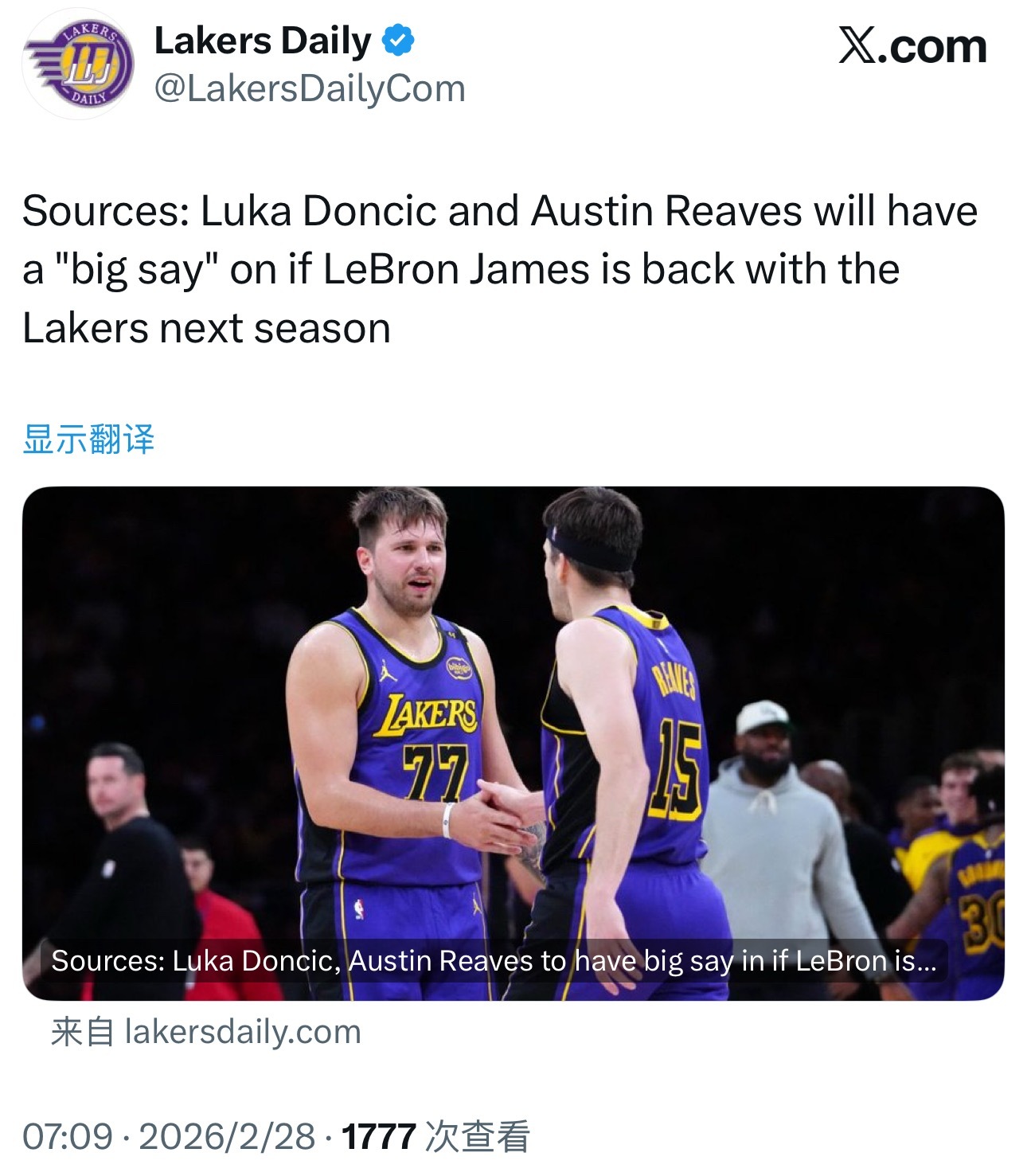 据《湖人日报》报道，消息源透露，东契奇与里夫斯对詹姆斯是否能留在湖人拥有重要话语