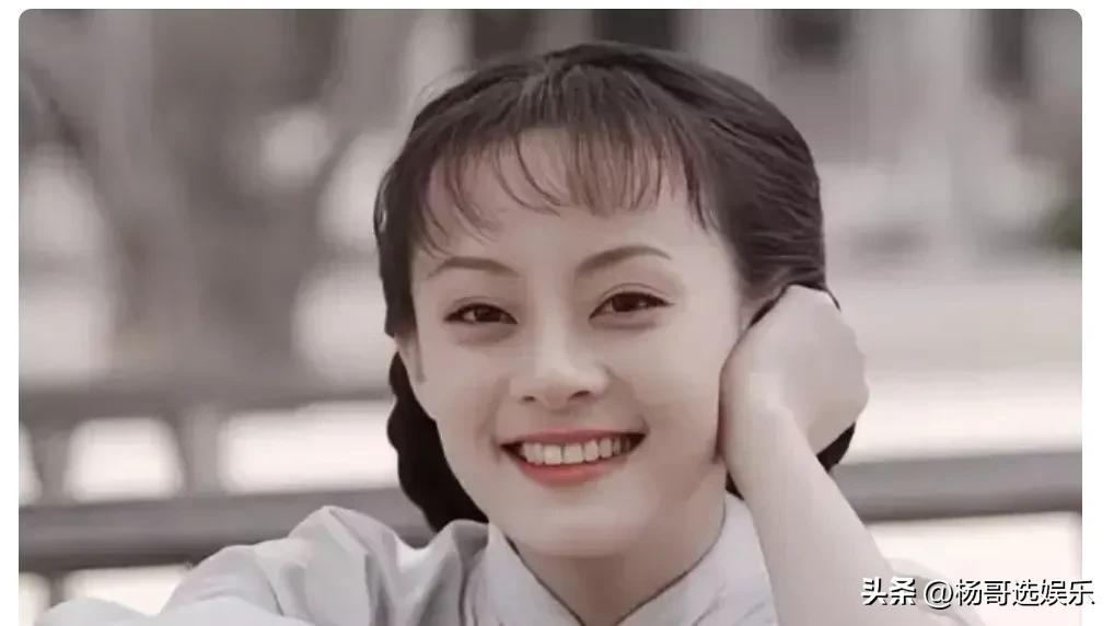 在娱乐圈，明星的一举一动都备受关注。2025年5月28日，孙俪出席时尚芭莎活动，
