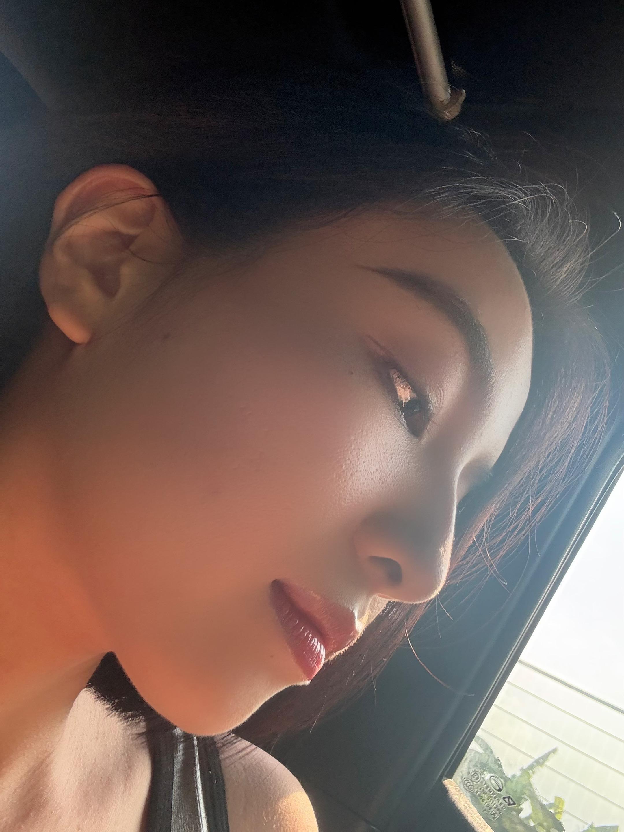 我白天要选款排品拍视频 晚上要直播 拉屎都没时间 大半夜的你跟我说那男...