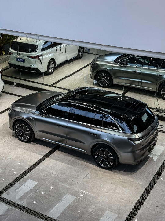 L6这么帅，终于知道为什么原厂色不被认可了