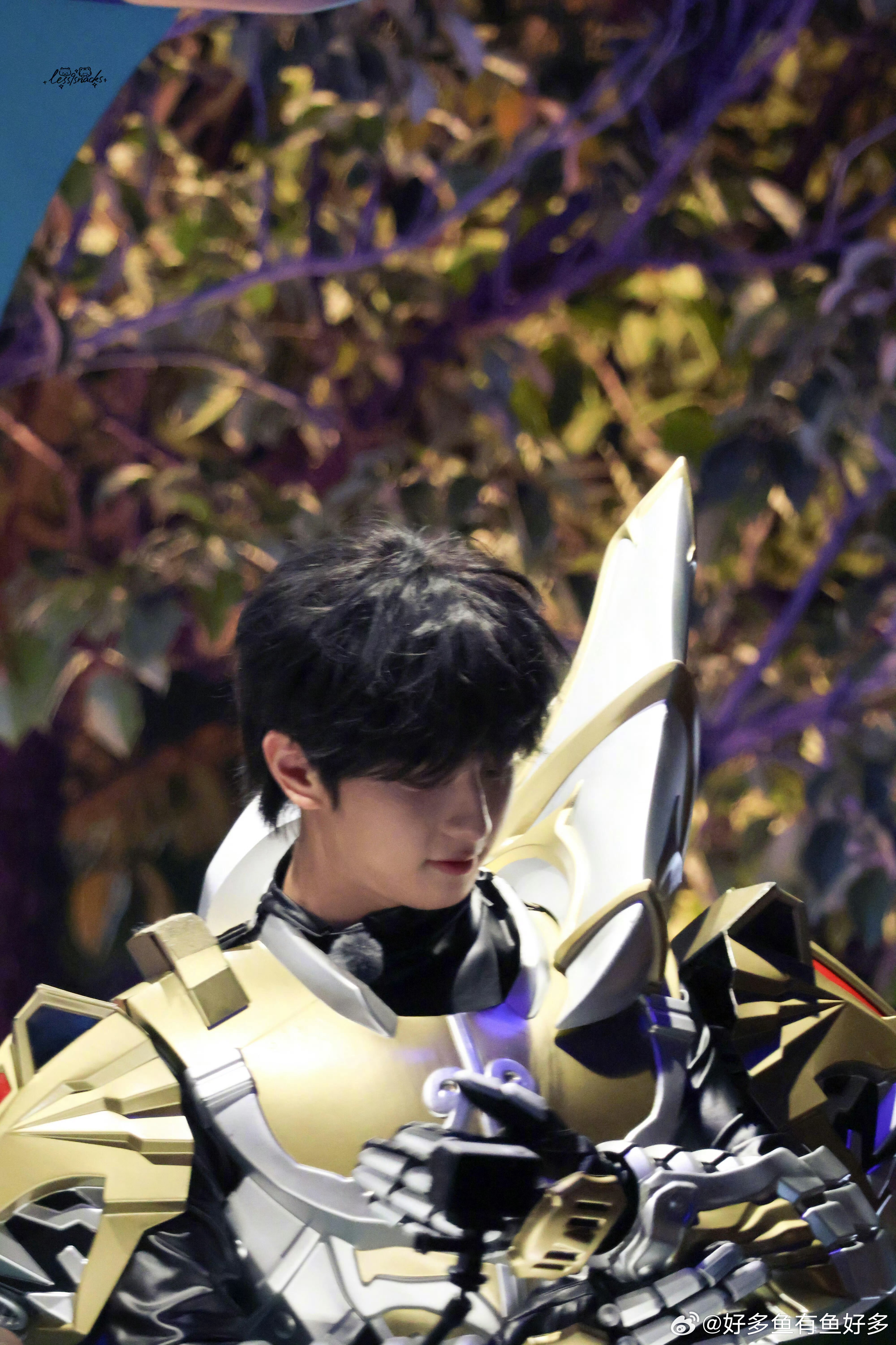 铠甲勇士热播时穆祉丞才两岁 看到他cos帝皇侠瞬间破防！热播时他才两岁，想想这年