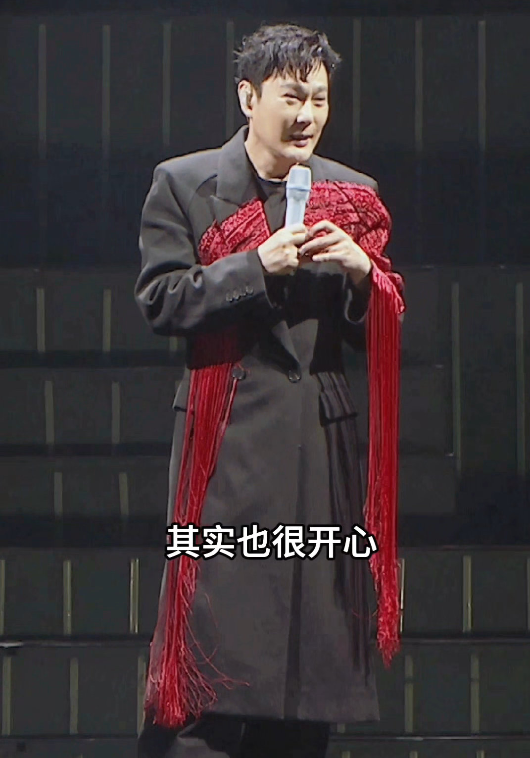 #张信哲说下一轮要把王靖雯请到现场# 无论什么时候都能够让我们感受得到张信哲对于