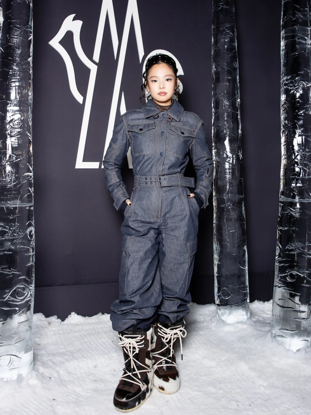 Jennie看秀造型👀 