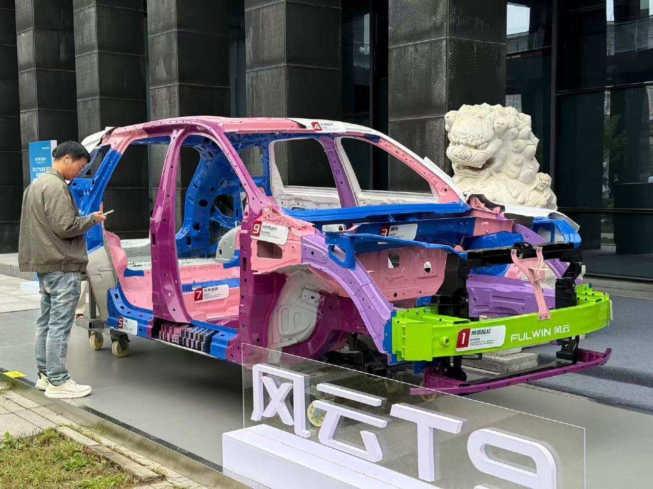 这次风云T9搞的“续航千里 安全传承”自驾公益之旅，说白了就是一次大型的“秀肌肉