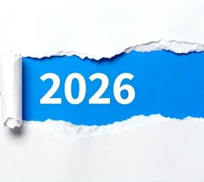 走向岁末的沉思
走着走着，2025 快到岁尾
时光似疾驰列车，不肯停歇
眨眼一天