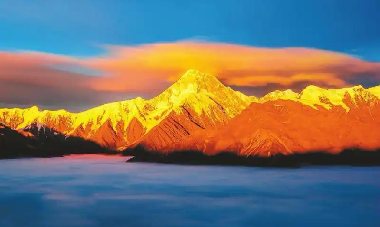 甘孜景区民警免票辅警全价：一样的一线，不一样的“身份”？

辅警也是警，区别对待