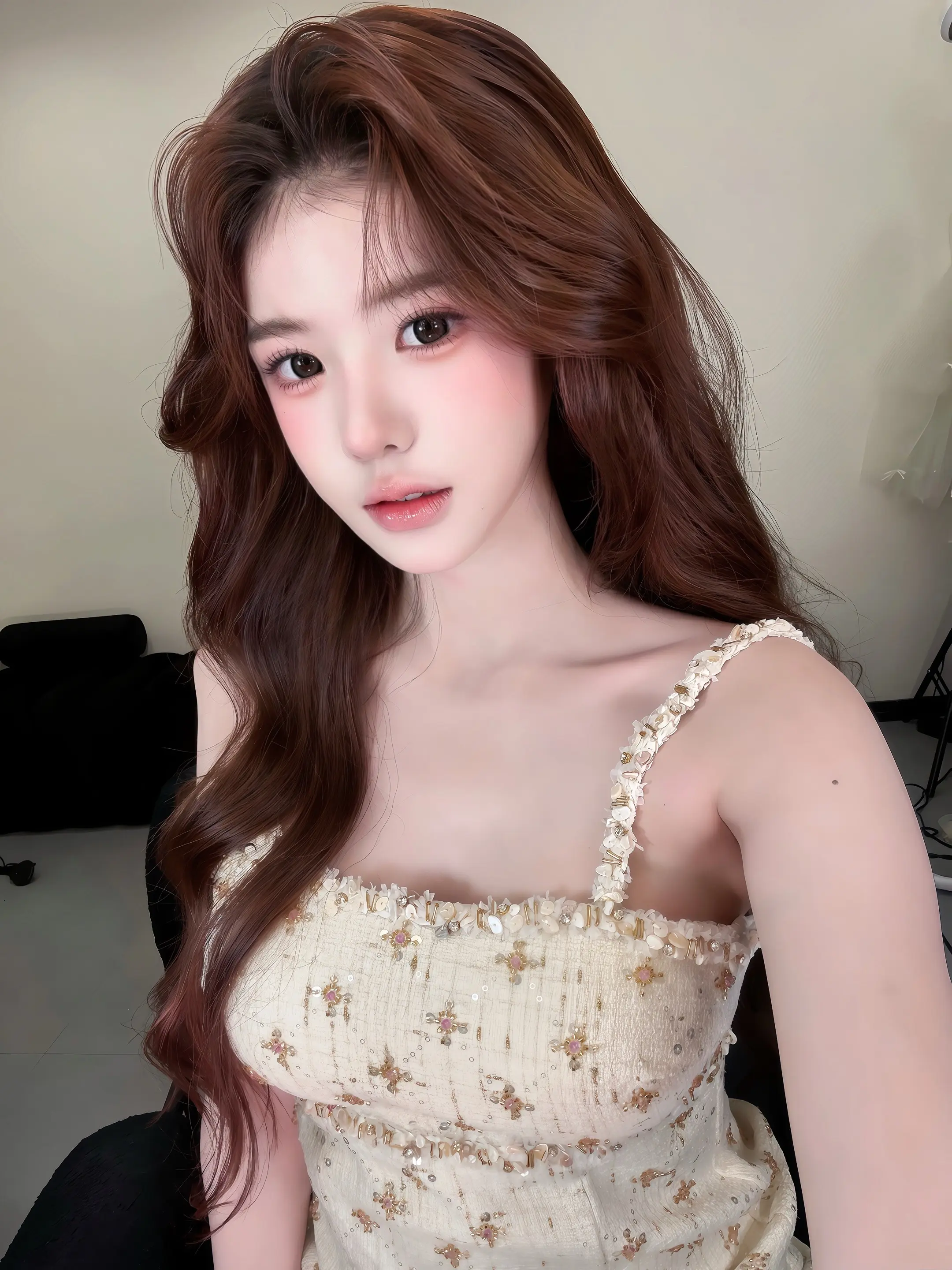 好久不见 还在偷别人的图ai换脸假装是自。己自拍吗