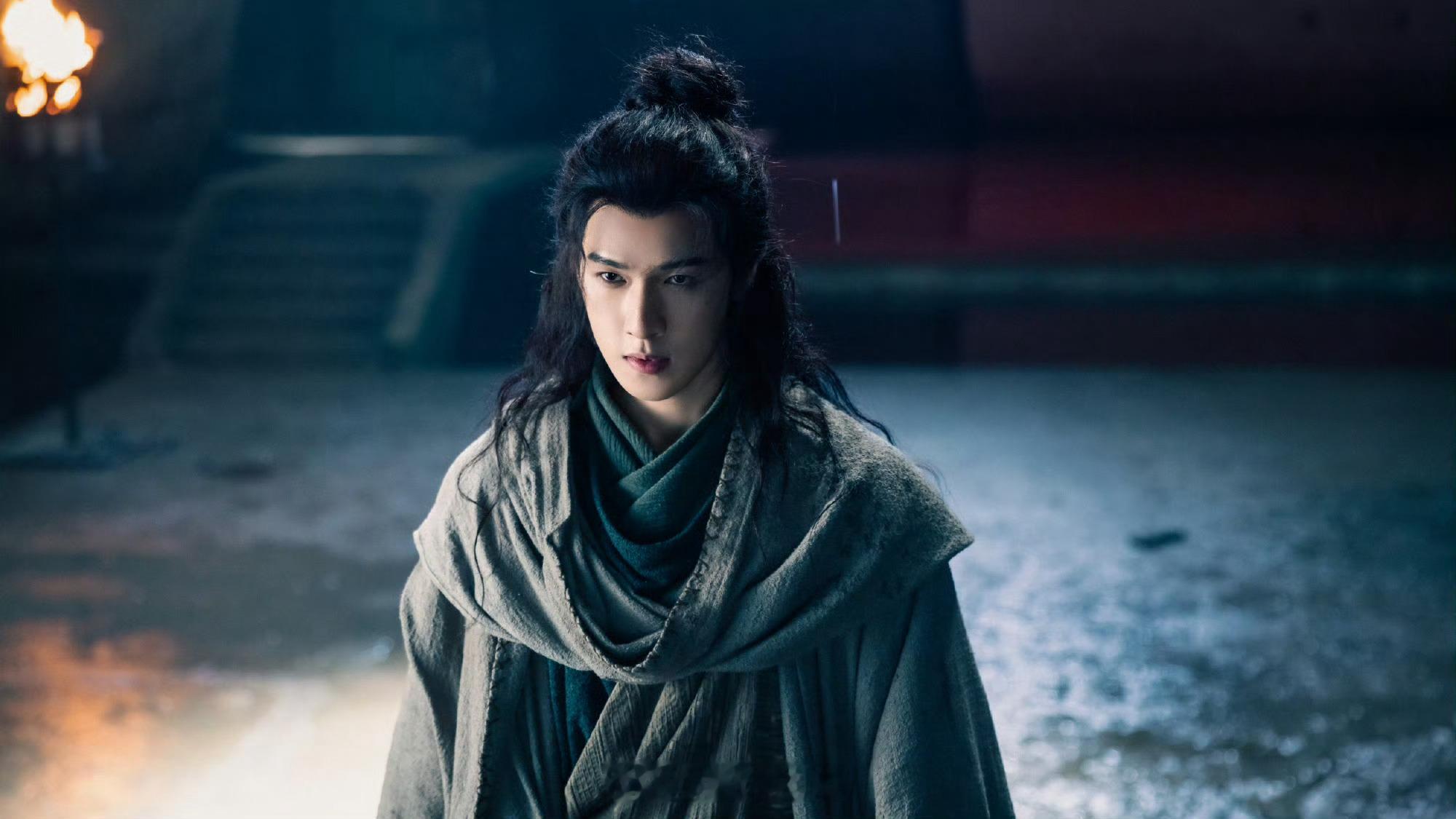 我上班就诸葛玥这样李昀锐演我上班状态建议查查李昀锐是不是在我工位装了监控：上一秒