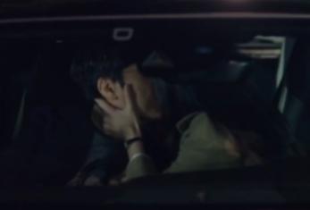 “奸情自古出人命！”河南，男子看到妻子深夜外出，心生怀疑，携刀跟了上去，后亲眼看