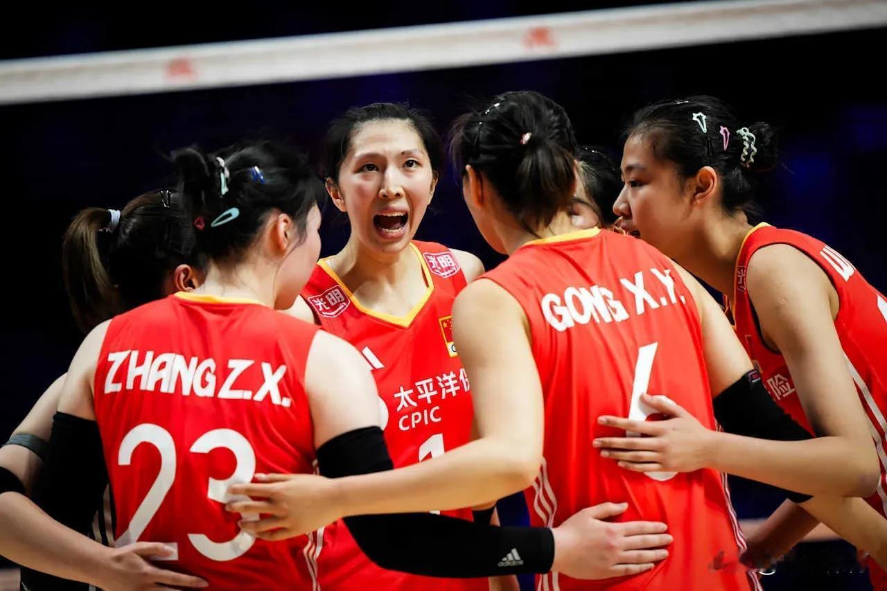 【中国女排世联赛前景分析】
随着中国女排3-2战胜多米尼加，在世联赛中已取得6胜