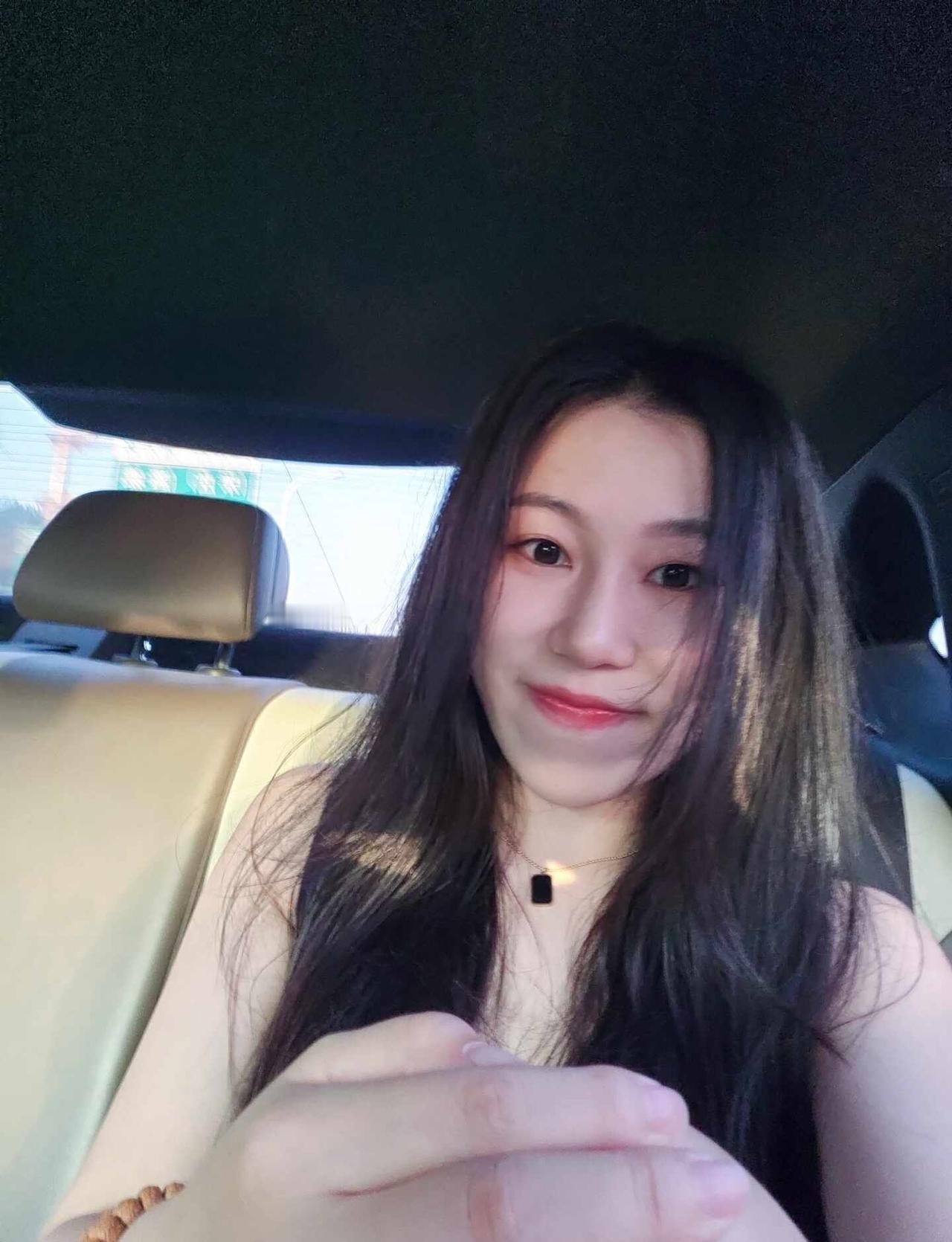 花会沿路盛开
再见综艺 再见虚虚实实的回应 再见恐惧
再见每天看八百遍的weix