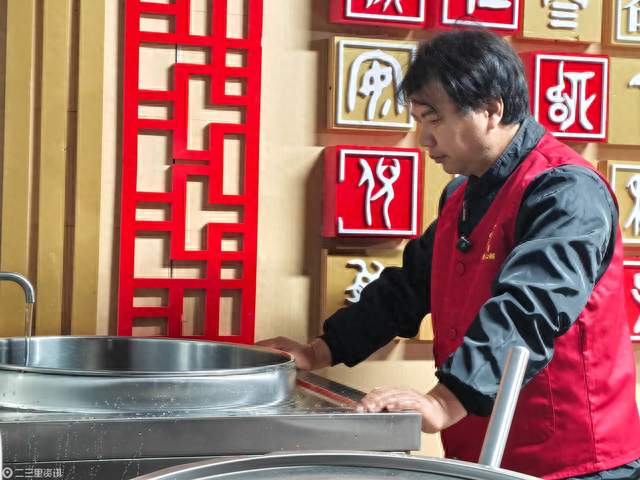 《武林外传》“小米”郑州开新粥屋做公益，“只做开心的事，是不是公益不重要”