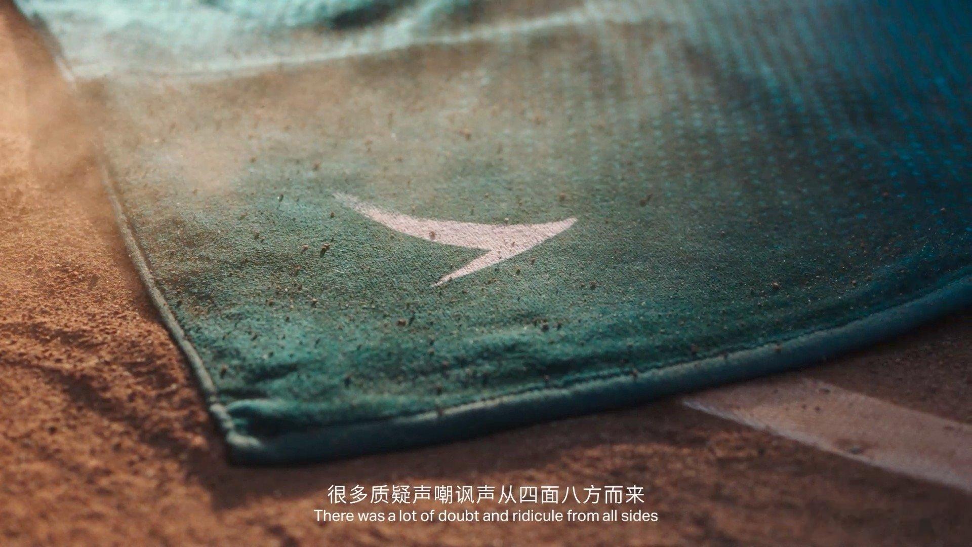 #感谢当初没放弃的自己#张之臻在赛场上的每一次挥拍，都是对自我极限的挑战；国泰的