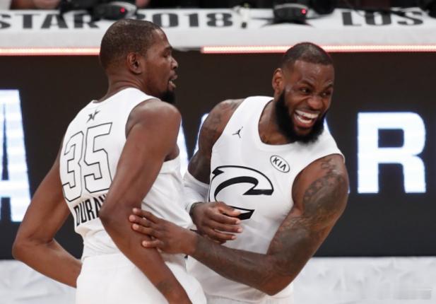 1月20日讯 今天，NBA公布了全明星首发，詹姆斯、杜兰特落选。西部全明星首发公