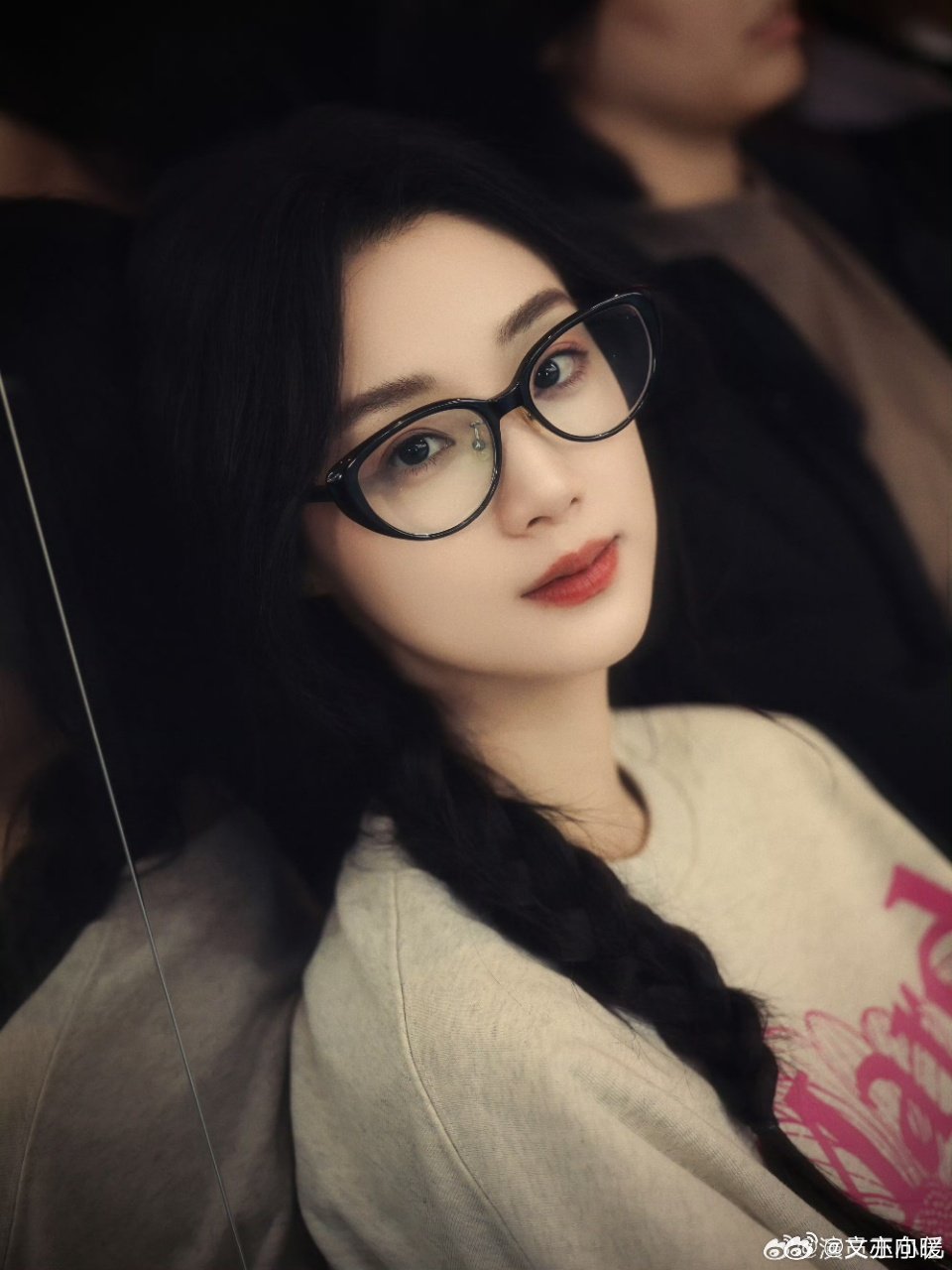 微短剧品质盛典上，众短剧演员闪亮登场，排面直接拉满。现场氛围嗨到爆，霸总千金、少