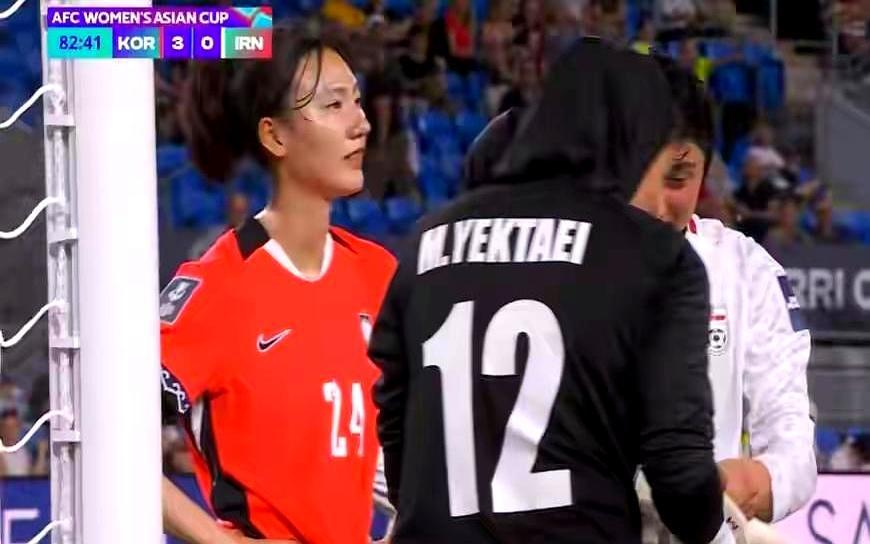 开场十四分钟一记头球死死砸进网窝，澳大利亚队长直接把亚洲女足的残酷阶级甩在你脸上