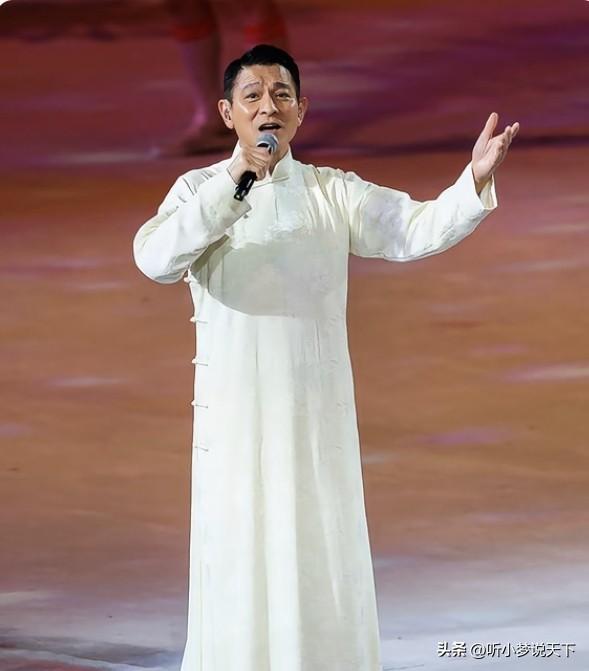 全运会开幕式上
谁是最大赢家？

不是运动员而是刘德华的一首……
全运会开幕式上