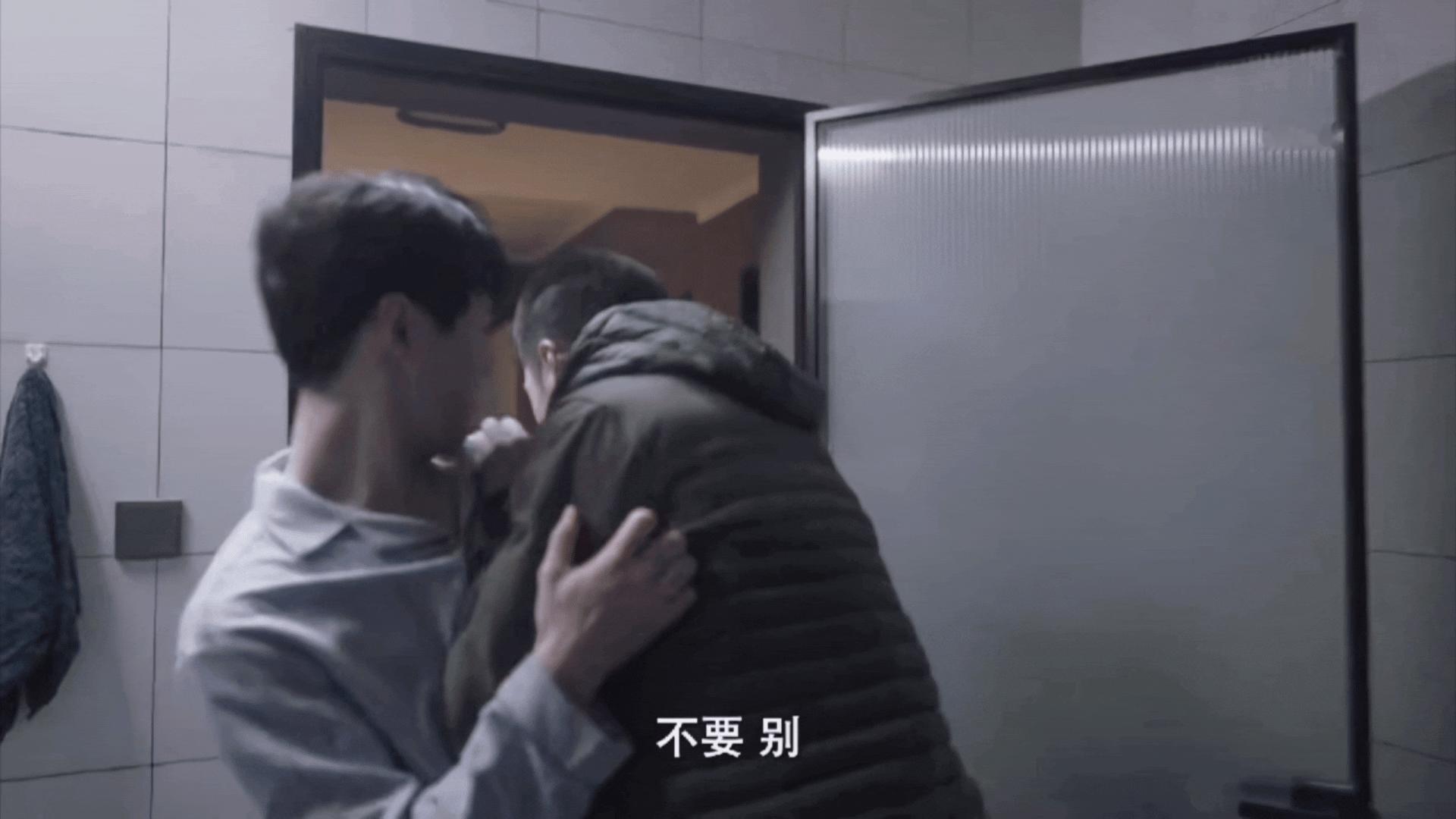 大伙最近对着内外娱待播剧感慨张万森下男酮啦的时候其实张万森本人也悄悄地在星月征途
