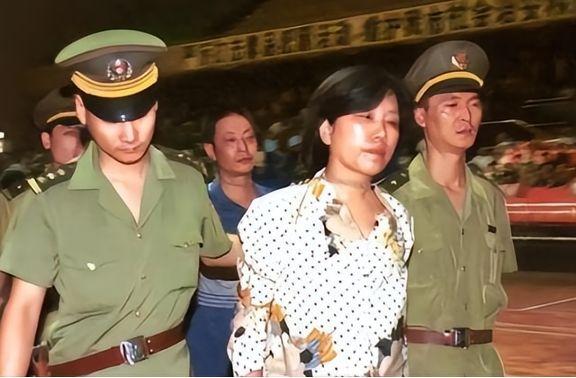 "我就跳个舞，就要枪毙我，我不服！"1985年西安刑场，马上就要被处死刑的女人突