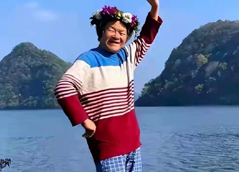 “71岁还敢卖房自驾？这老太太太酷了！”

张瀛71岁，没婚姻没子女，61岁卖房