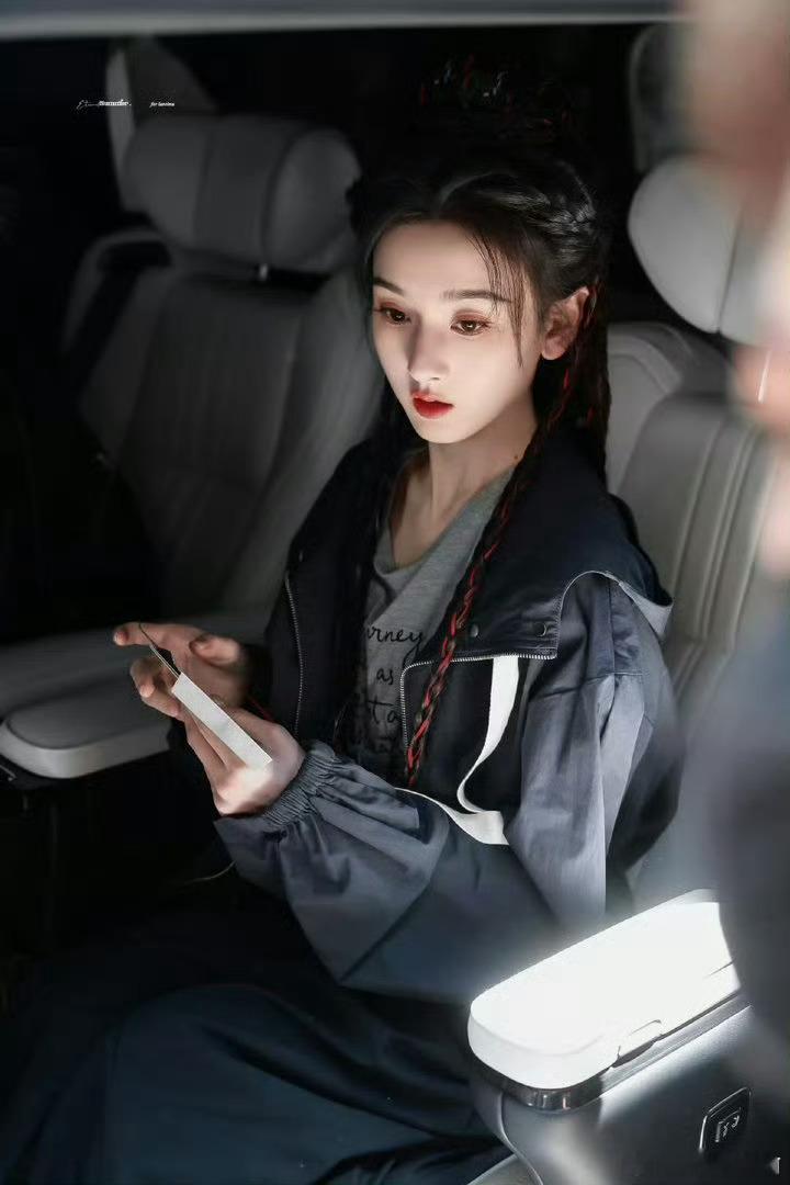 宋祖儿司宫令异域造型好明艳大方的美！ 