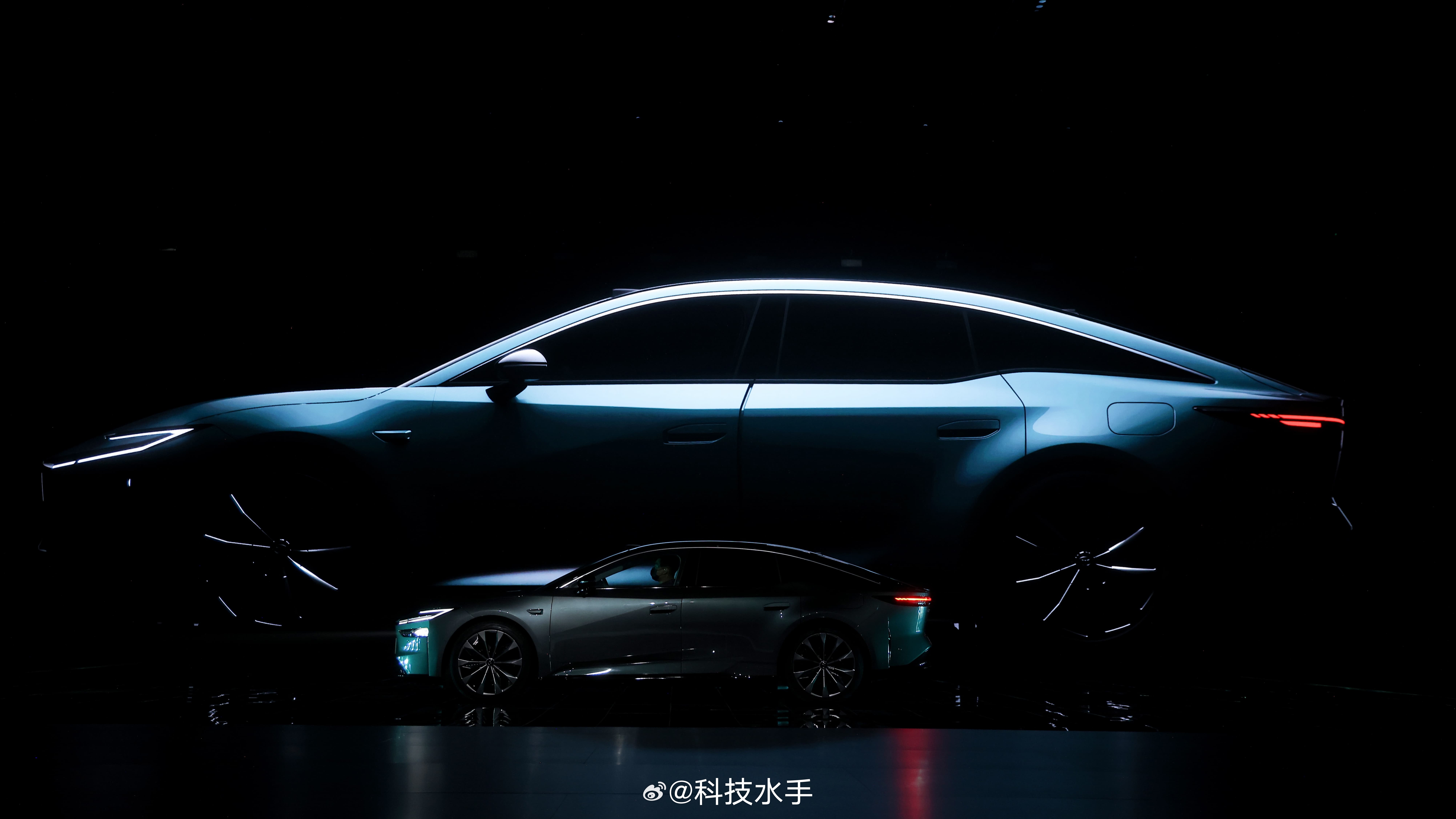 铂智7上市锁单超3100台现在公布销量数据确实越来越卷透明度了。广汽丰田高管最近