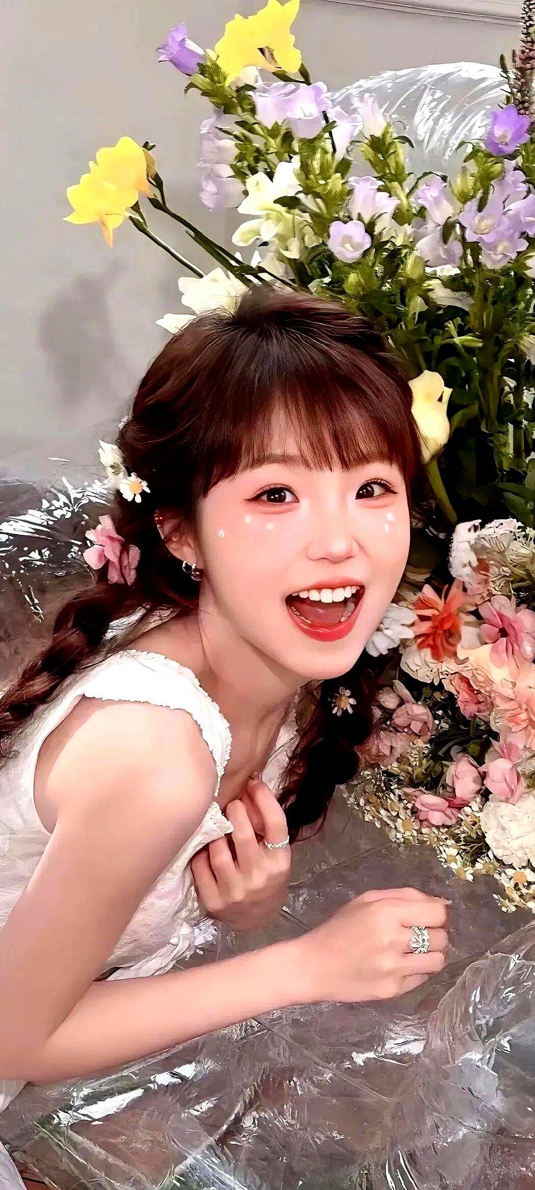 凌晨一点的朋友圈突然被一篇“让女人上瘾的不是接吻而是敢碰她三大禁区”刷屏，我点进