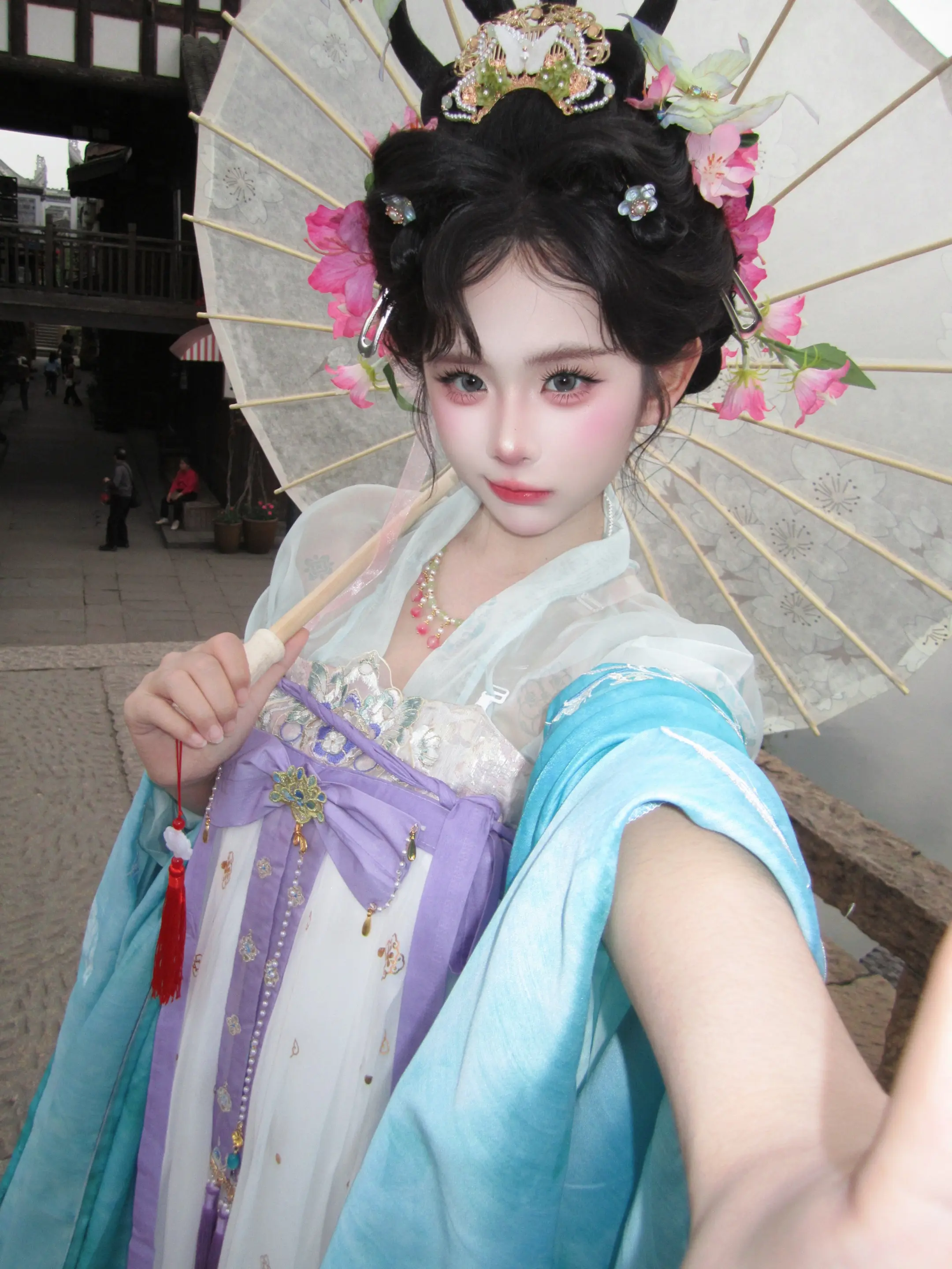何必一厢旧梦悠悠故我心