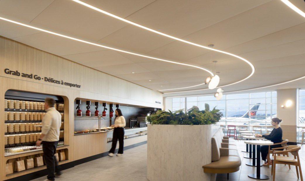 近日，加拿大航空在蒙特利尔机场与温哥华机场新开两家主题咖啡馆，提供采用本地特色食