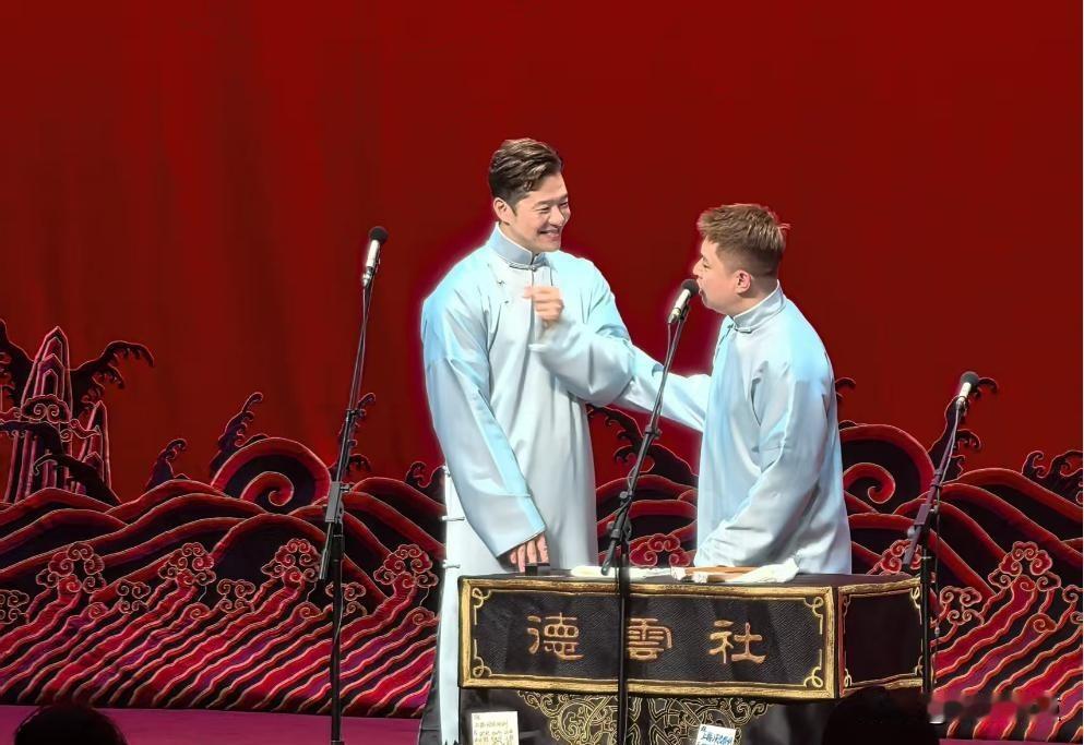 上海德云社开业半月就冷场，明星轮着上也没人买账，到底卡在哪儿了。
3月18号开业