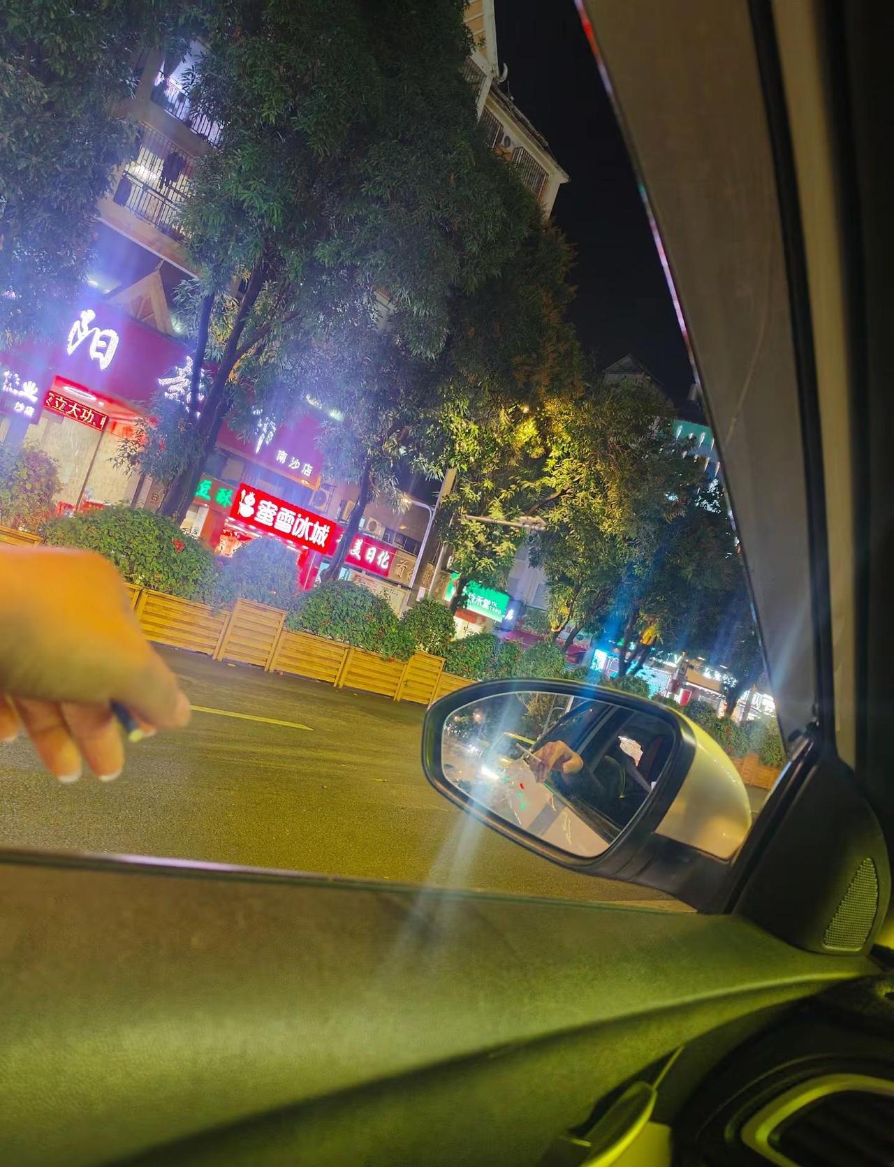 安安静静的生活就好 企图多了 你会觉得人间不值