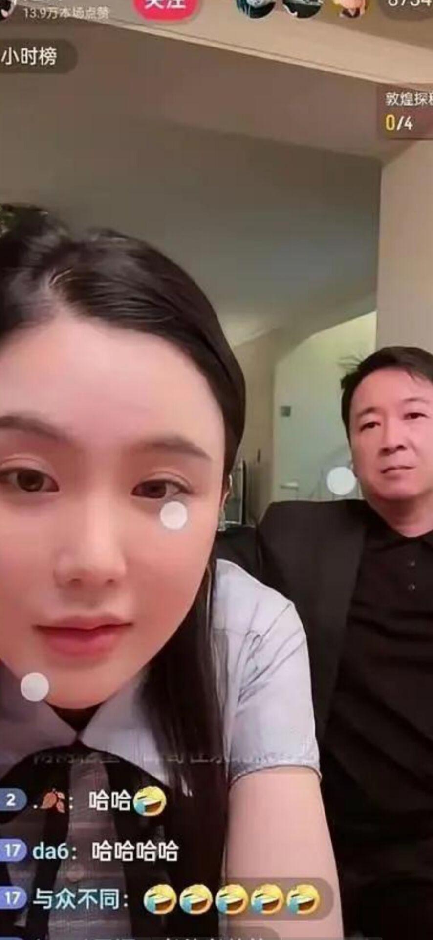楚玲一直想要生二胎，她在直播里边就多次提过这件事情，甚至去问大师，想靠二胎来稳固