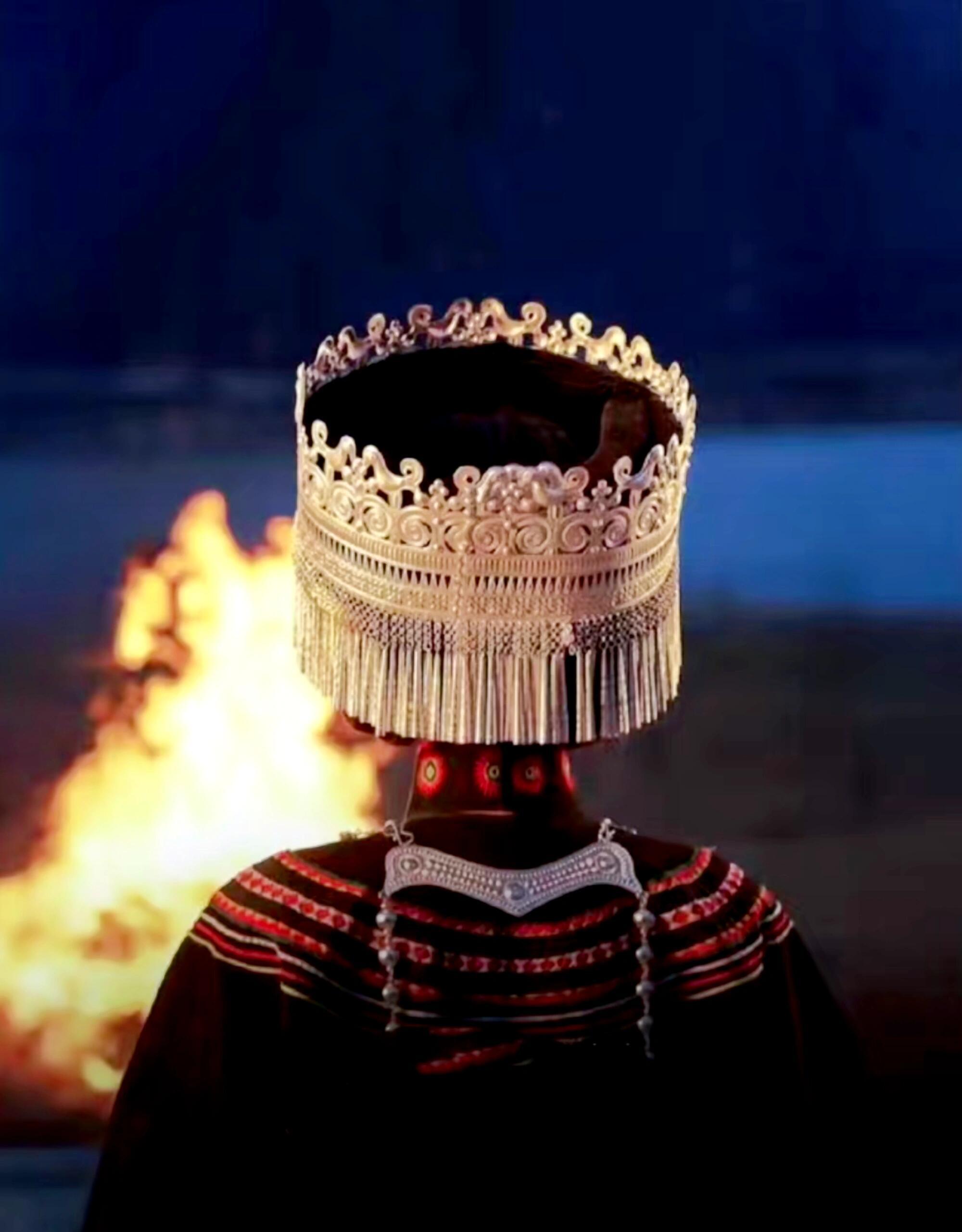 鞠婧祎肤妍拍的彝族宣传大片预告不愧是人民网严选，大气磅礴，期待正片！ 