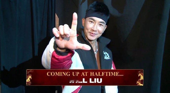 刘畊宏就这样闯进NBA了
谁能想到，刘畊宏直接把《本草纲目》毽子操，带上了NBA