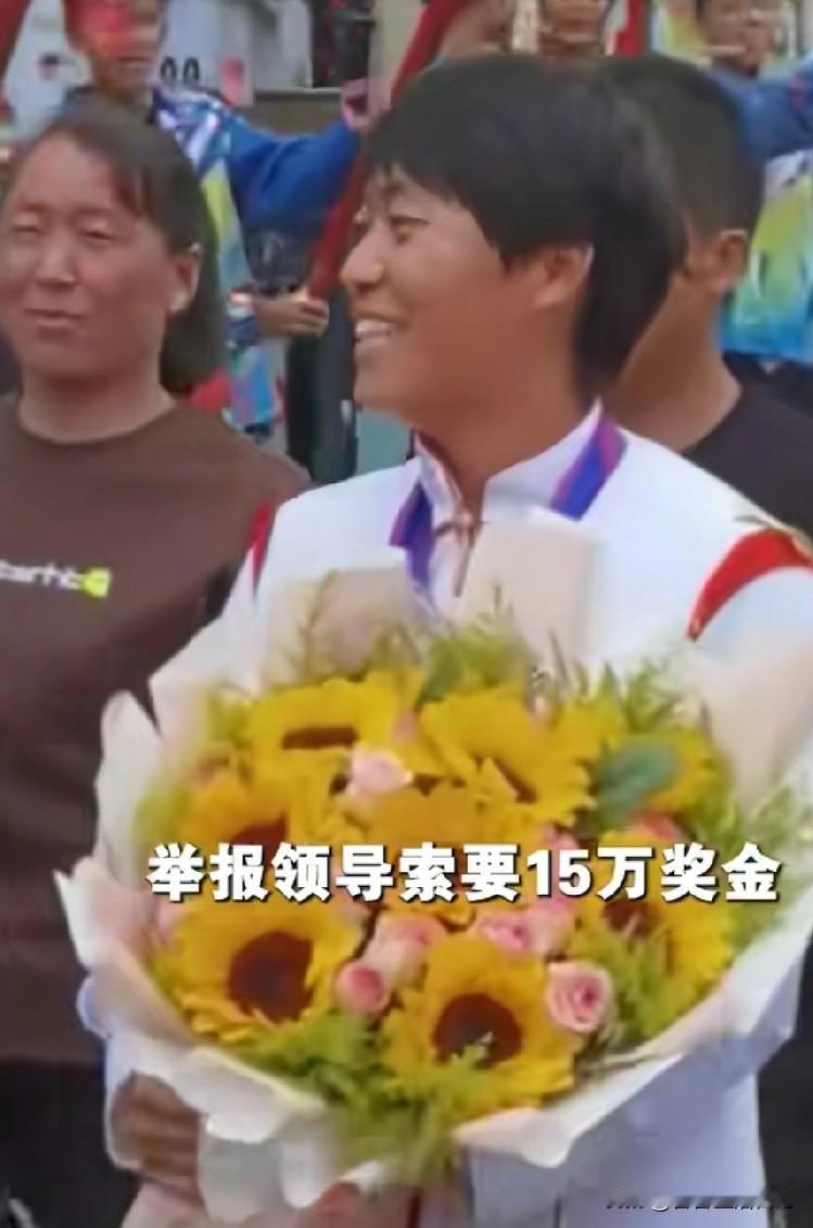 亚运冠军王莉实名举报成功，她以后的体育生涯能否顺遂延续，大家可以拭目以待。你对王