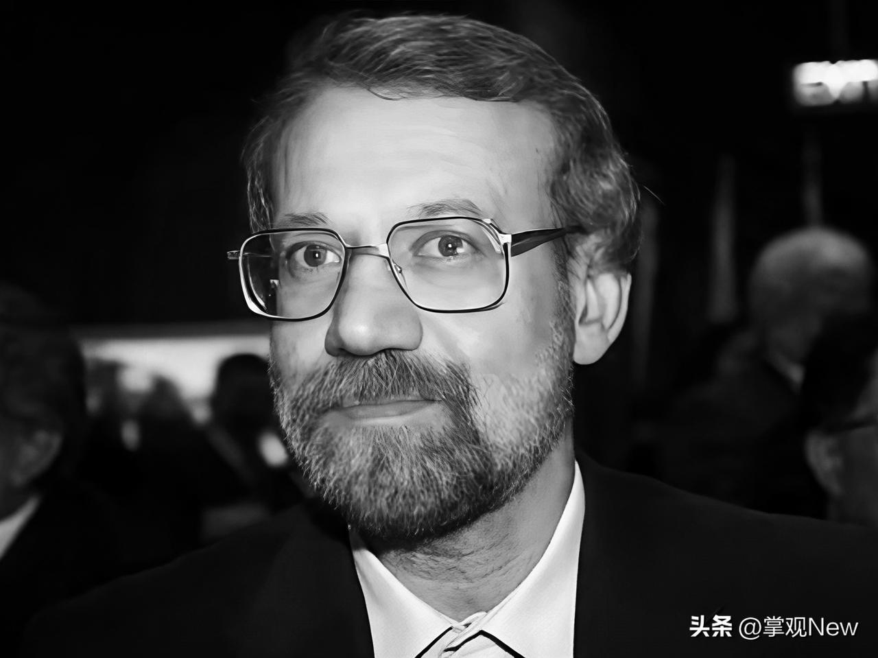 一个拉里贾尼倒下去，千万个 “拉里贾尼” 顶上来。倒下一个英雄，站起一片脊梁。殉