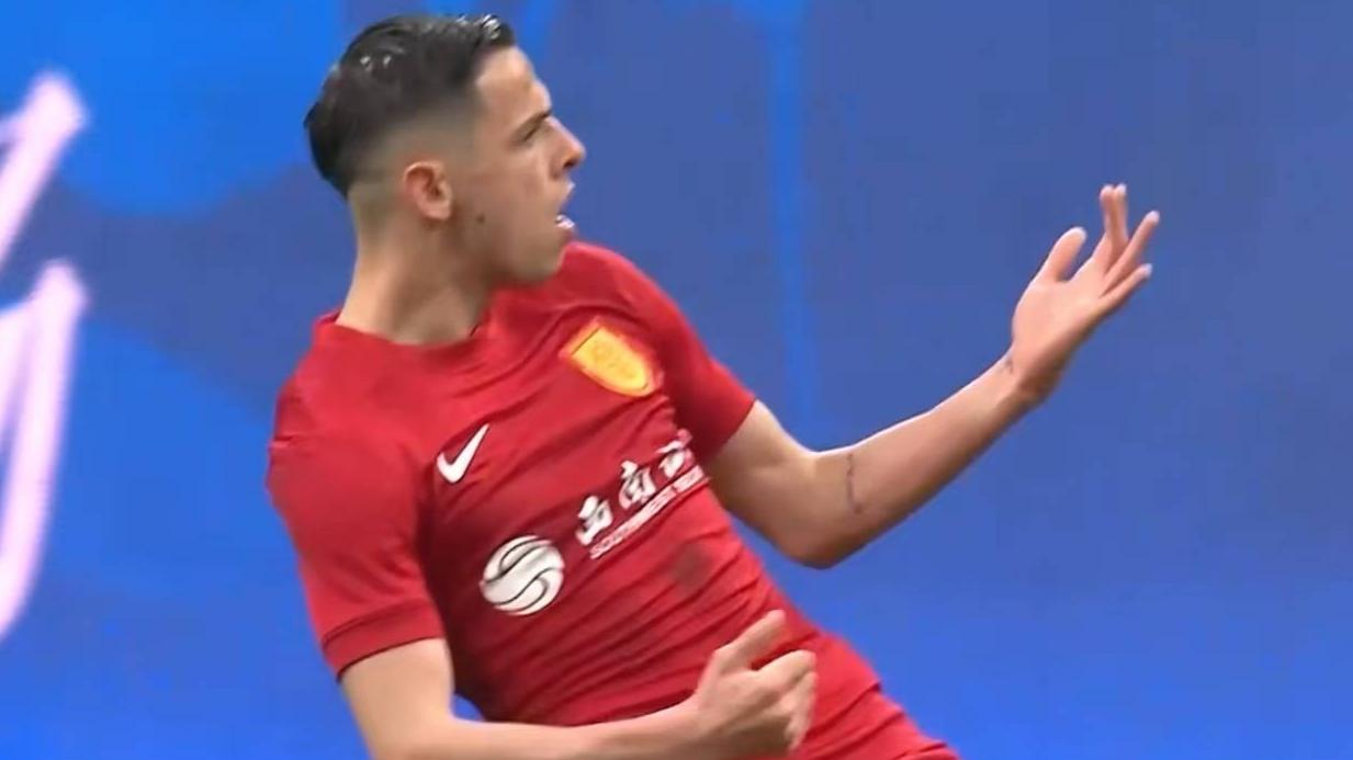 中超最新积分榜出炉！
津门虎0-1被绝杀，-9分继续垫底！
铜梁龙1-0创历史，