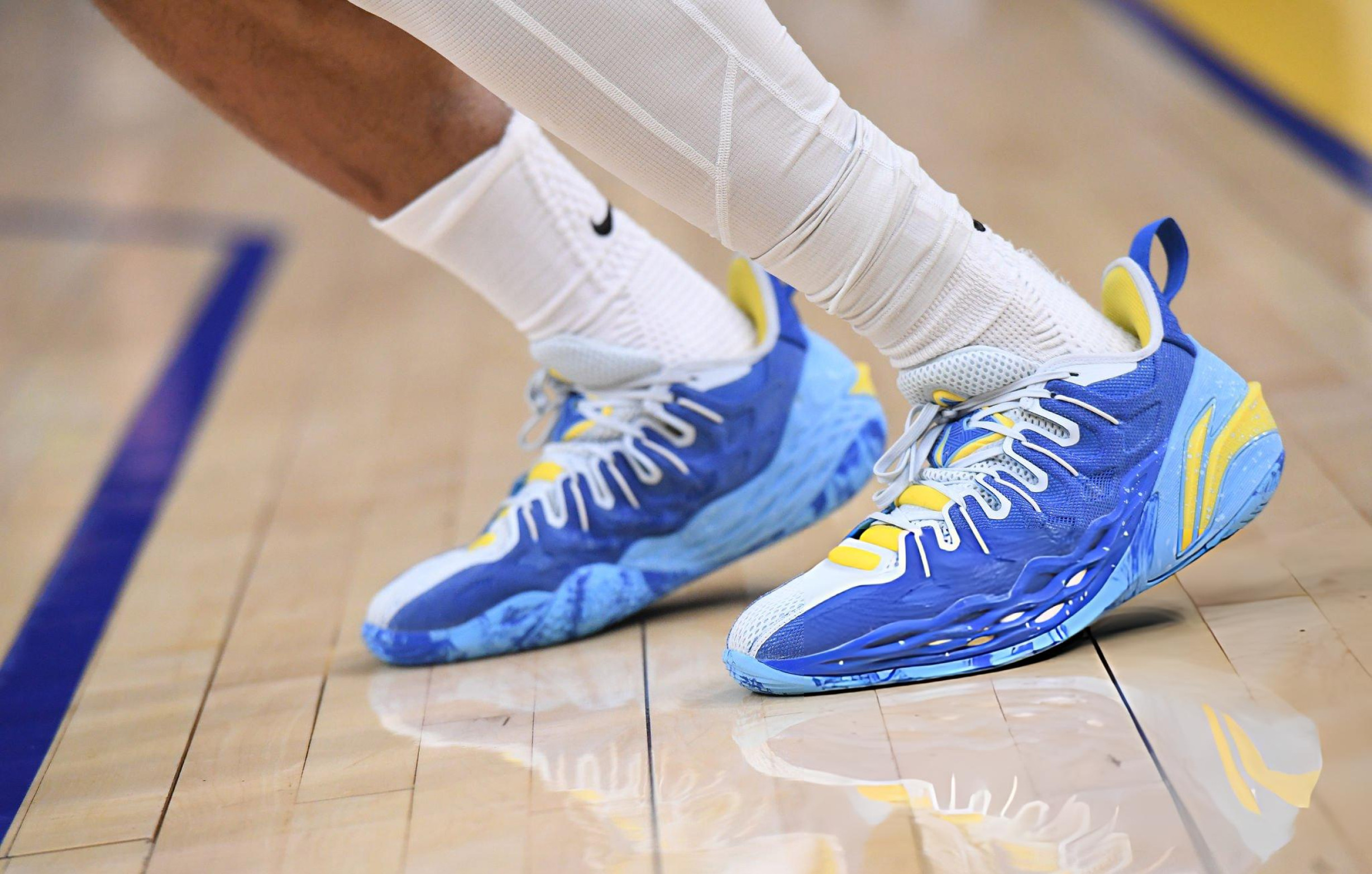 De'Anthony Melton 今日再次上脚 Li-Ning The Buc