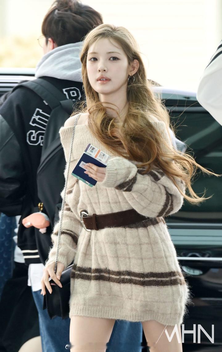 Hearts2Hearts组合JIWOO、CARMEN、YUHA、STELLA、