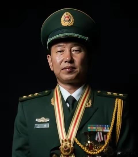 违抗命令还立大功？2008年南疆反恐现场，王刚这波操作太硬核！
 
2008年，