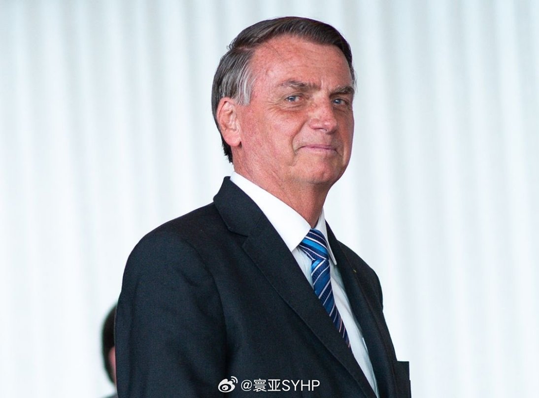 巴西前总统博索纳罗被判27年3个月巴西前总统博索纳罗因在2022年大选中败给卢拉