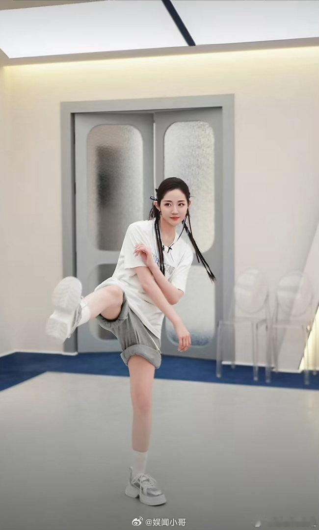 万千惠把一公舞台看包浆了乘风2026连麦都不忘聊舞台！万千惠真情实感，累却幸福，