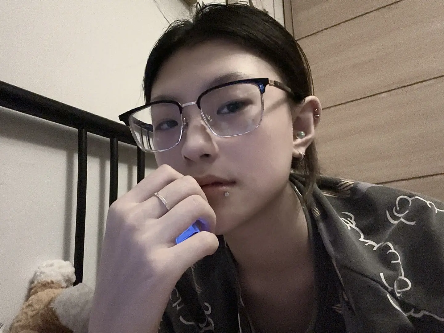 誓言太重 紧握的手也是枷锁