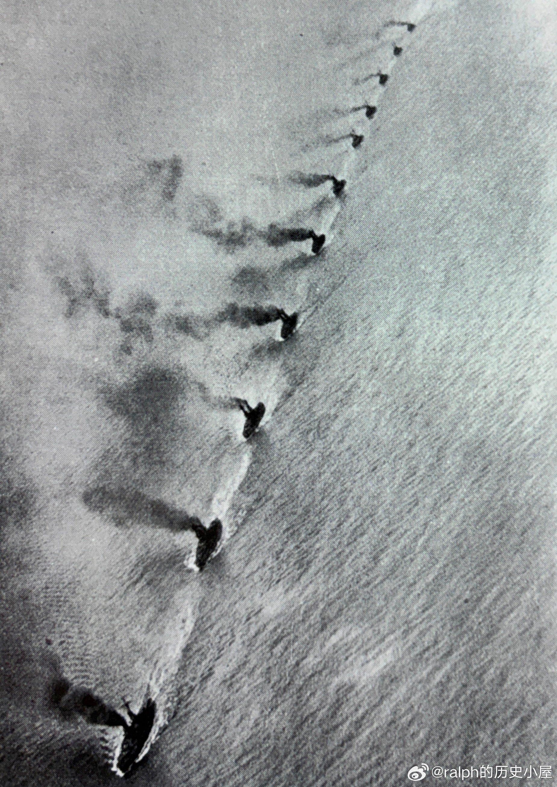 一战德国公海舰队舰只呈纵列前进军事历史全触达 ​​​