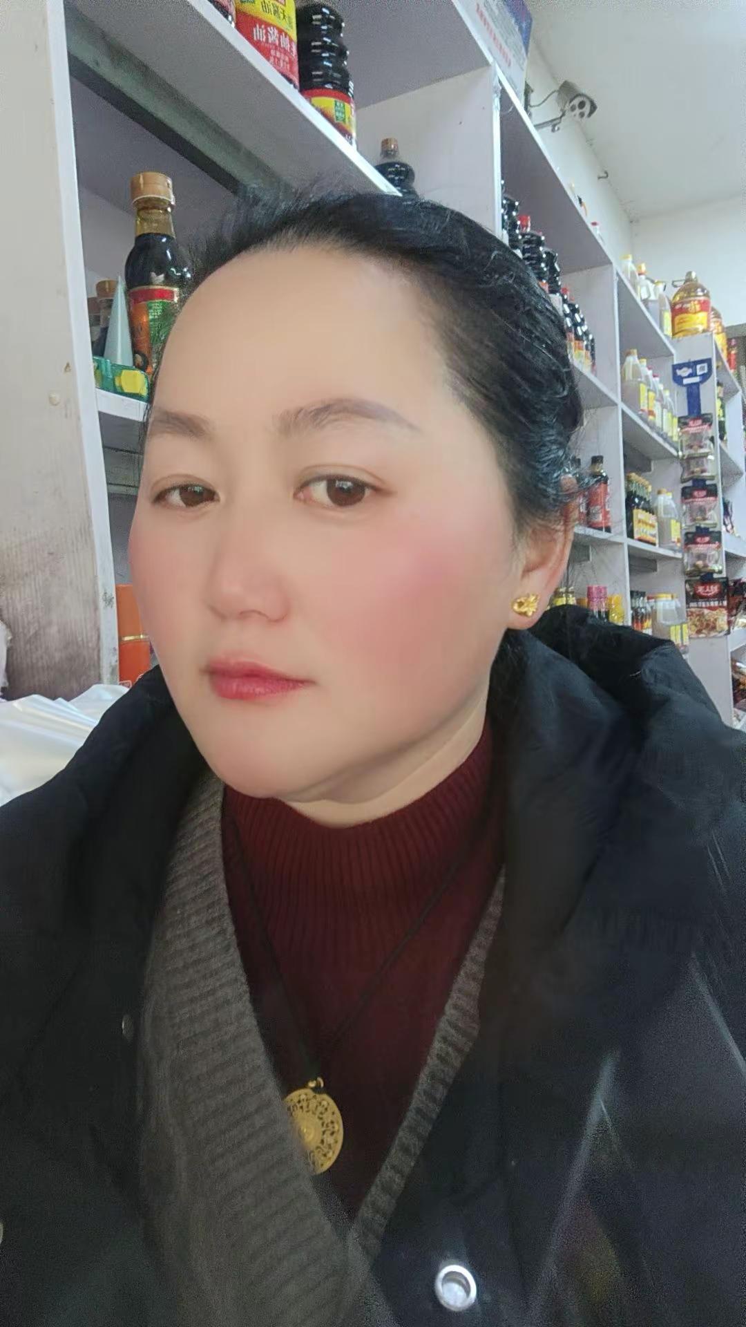 穿着得体是一种生活态度 ，也是尊重别人和自己！