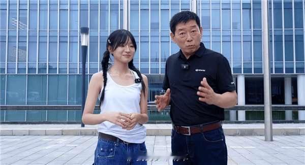 00后网红大力仑空降长城，秒变销售总监，播放量破亿炸翻全网！

2026北京车展