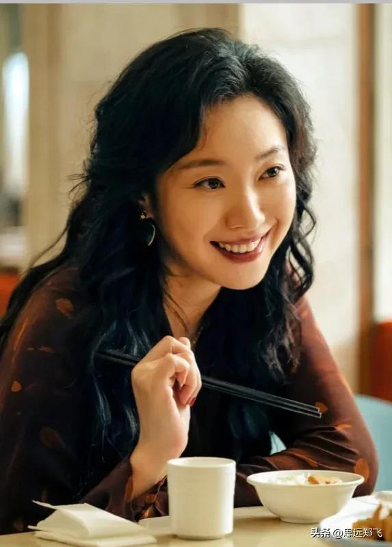 看到迟蓬拿了奖
让我想起另外一个可怕的女人，她也是配角！

你知道吗？内娱出现了